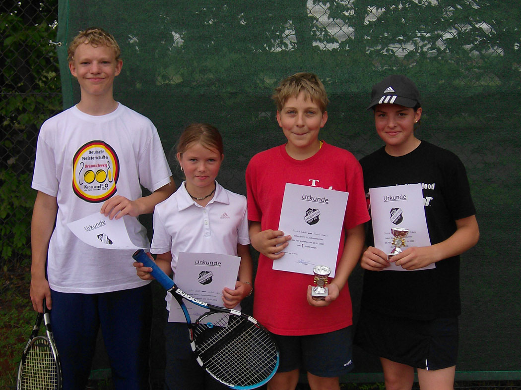 Niklas, Celine, Dominik und Daniela