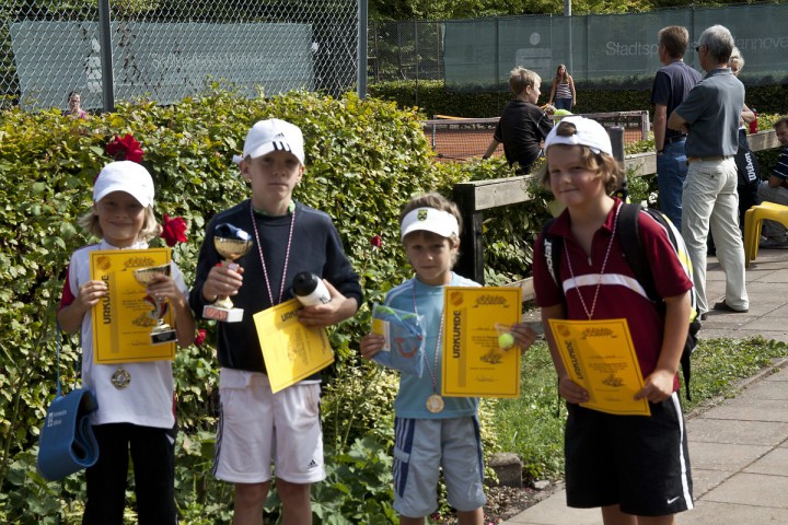 mu8-mid-tjarkcarlmarceljordan